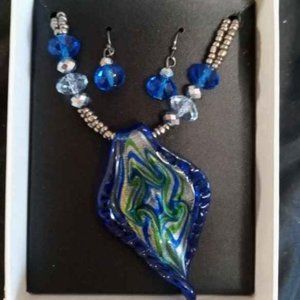 MIX-IT LARGE PENDANT NECKLACE W/MATCHING EARINGS